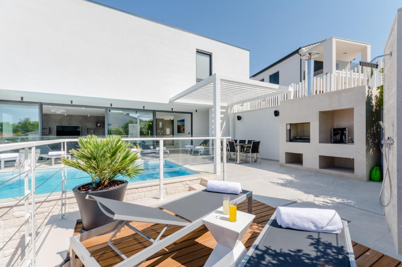 Villa Vitae & Villa Pax Сутиван Экстерьер фото